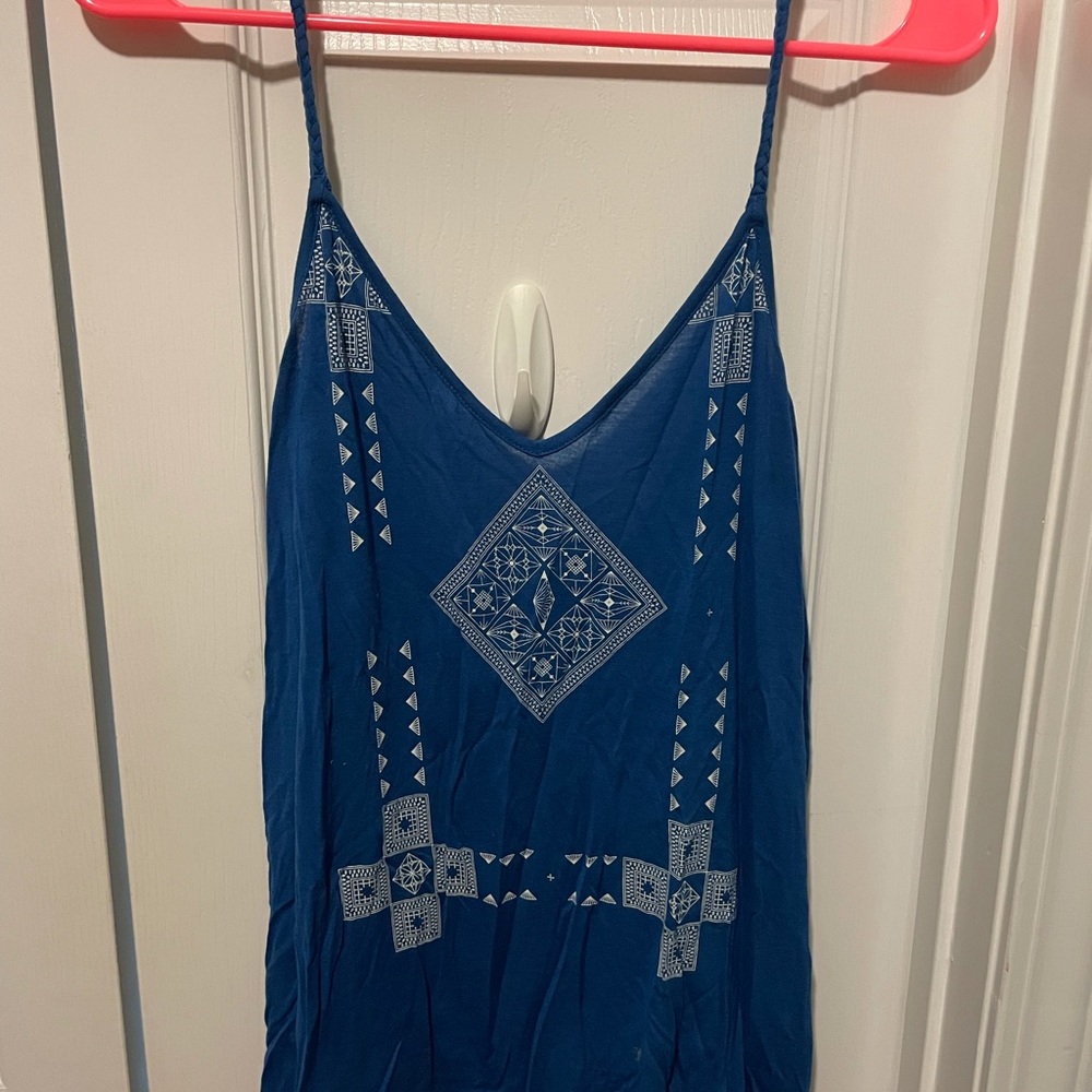 Roxy Tank